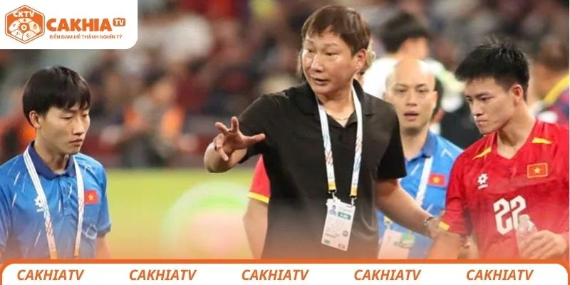 Tìm hiểu đôi nét về con người huấn luyện viên Kim Sang-Sik